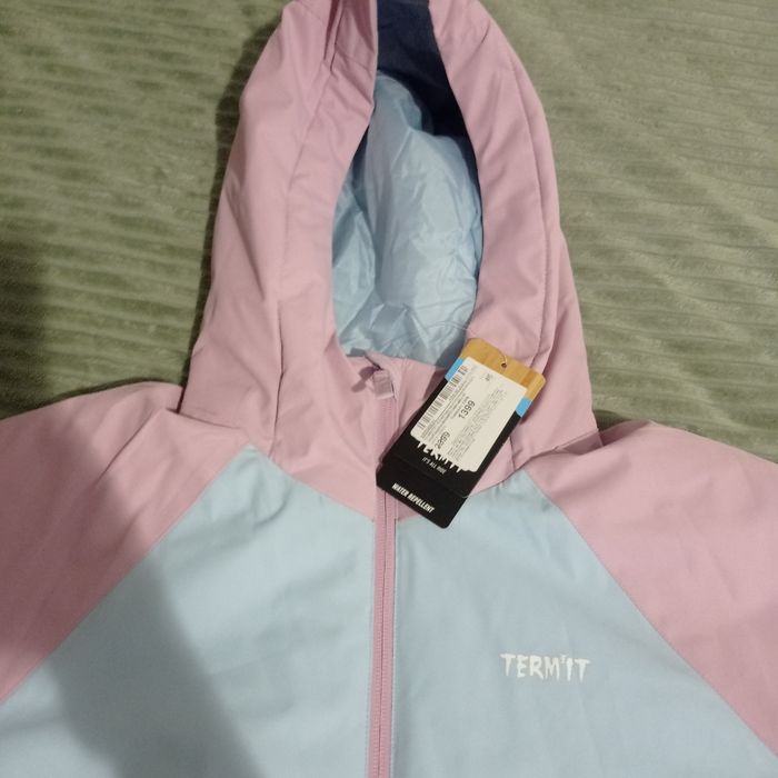 Куртка, нова на весну, осінь.