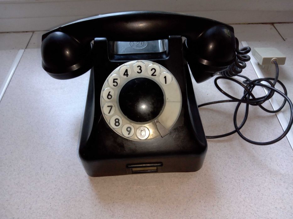 Telefon bakelitowy RWT CB49/B-A