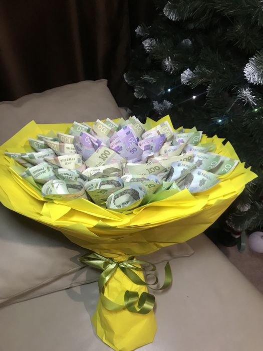 Їстівний букет. Букет з сиру, ковбасок, сухофруктів, цукерок.