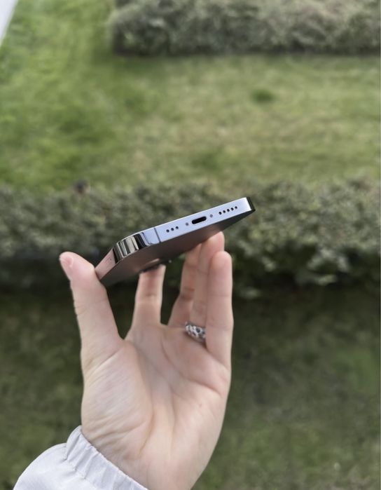 продам айфон 12 про 256 гб