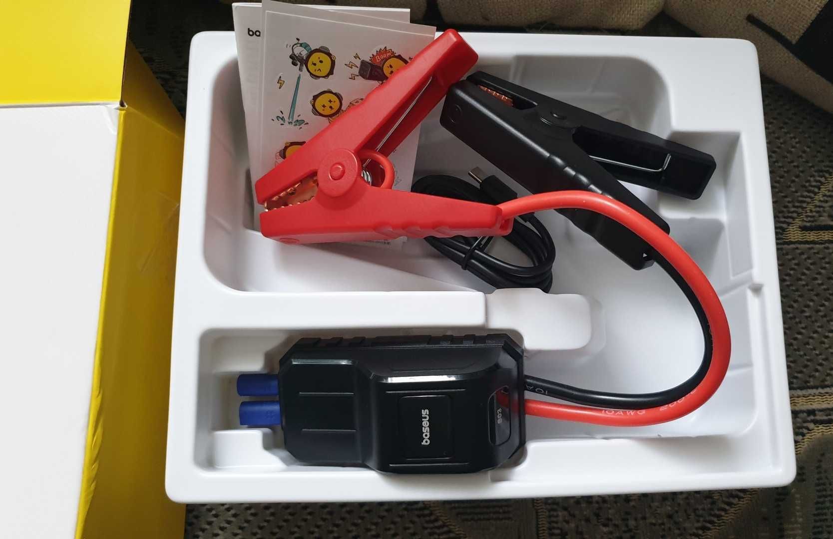 Пуско-зарядний пристрій Baseus Car Jump Starter 3 в 1 на 1000A.