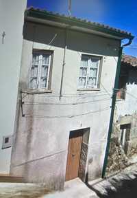 Moradia para Reconstrução em Candosa, Coimbra