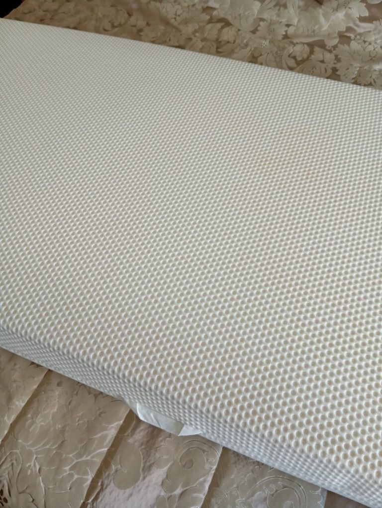 Colchão de espuma IKEA