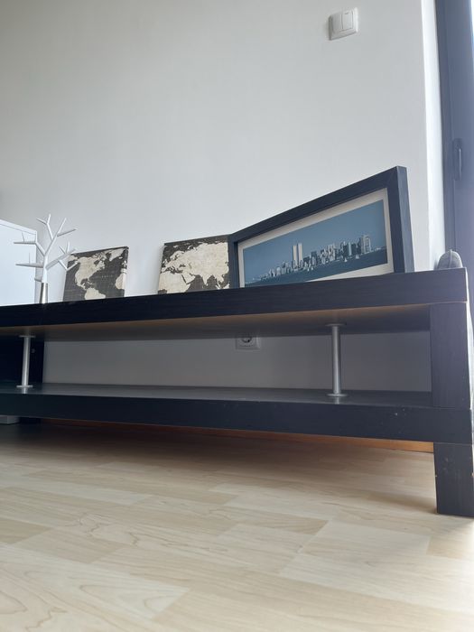 Movel Preto de TV