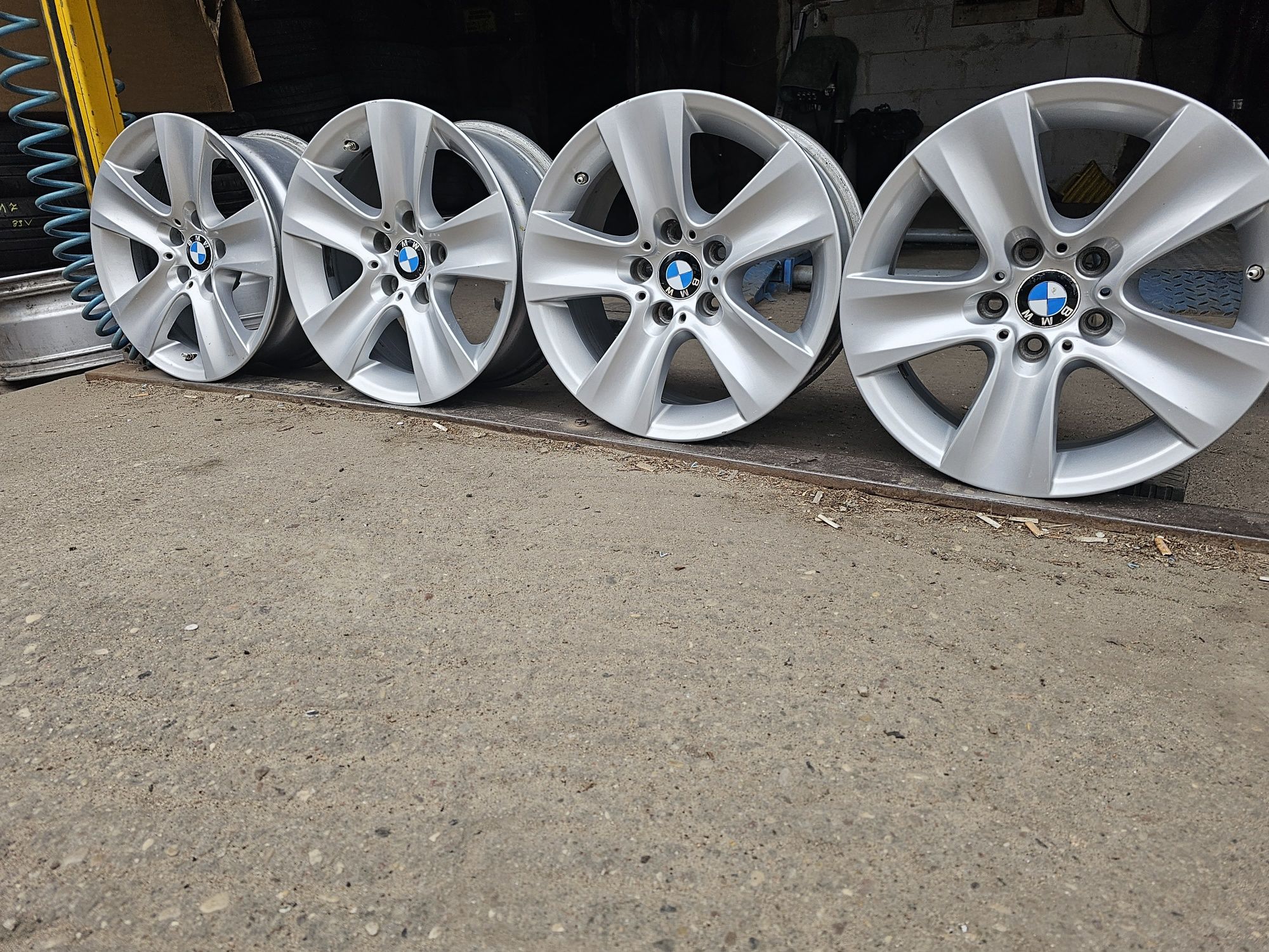 Felgi Aluminiowe BMW F30-F31 R17 5x120 ET38-8J