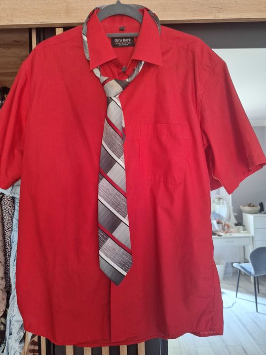 Czerwona koszula męska