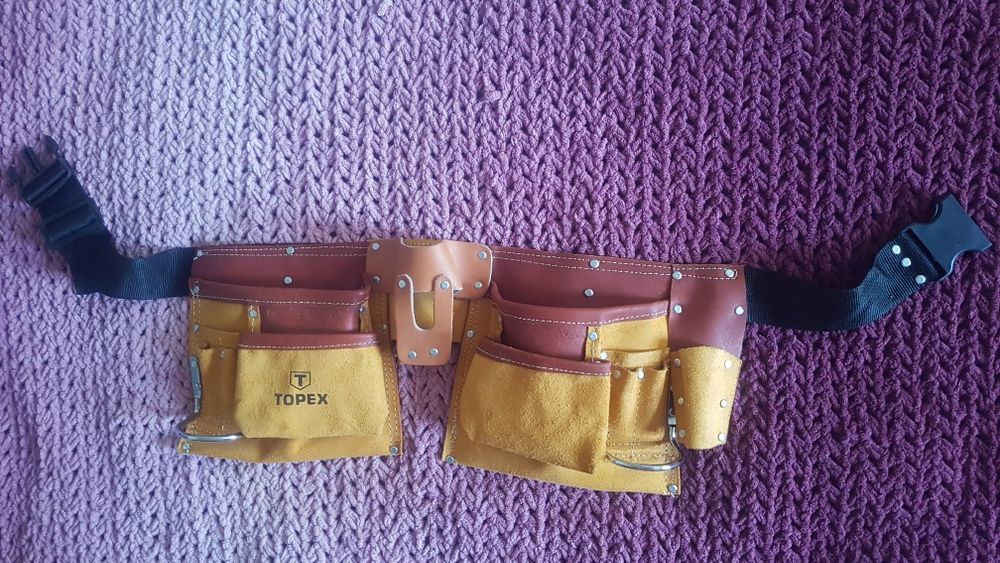 Шкіряний пояс для інструментів