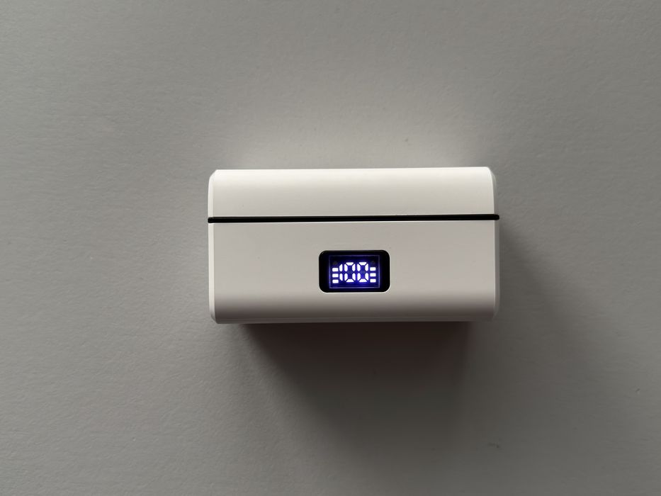 Магнітні петличні мікрофони типу Hollyland Lark M2