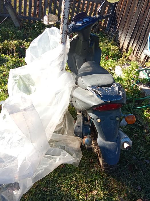 Продам скутер 79 кубів 3000грн