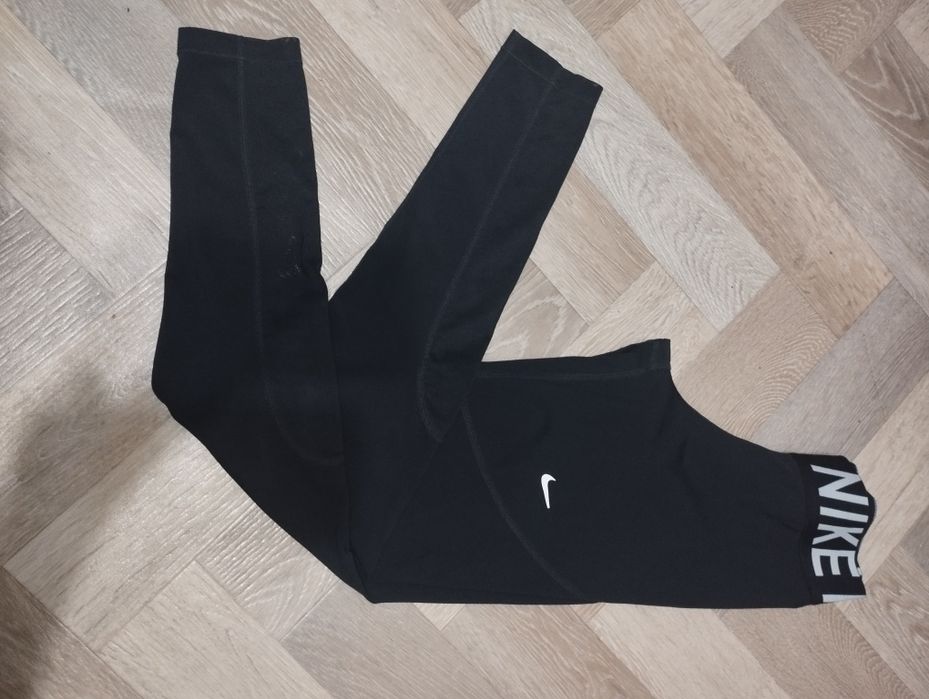 Спортивные леггинсы Nike pro p.S