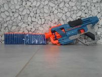 Pistolet  i 26 strzałki nerf