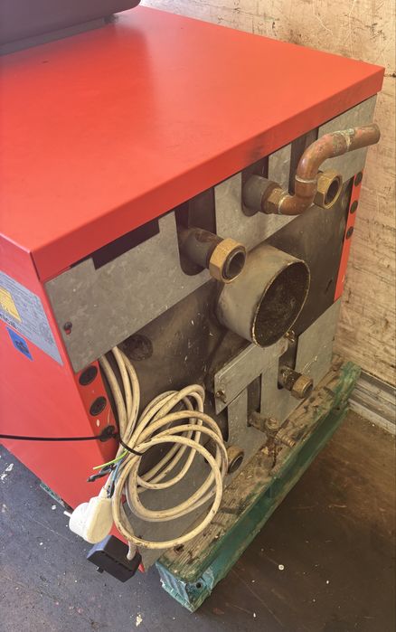 Kocioł, piec olejowy Unical RE 24 moc 24,5KW pasuje do Bairan Stw120-P