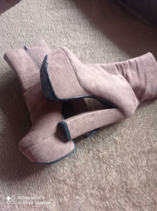 BAIXA DE PREÇO - Botins castanho VINTAGE