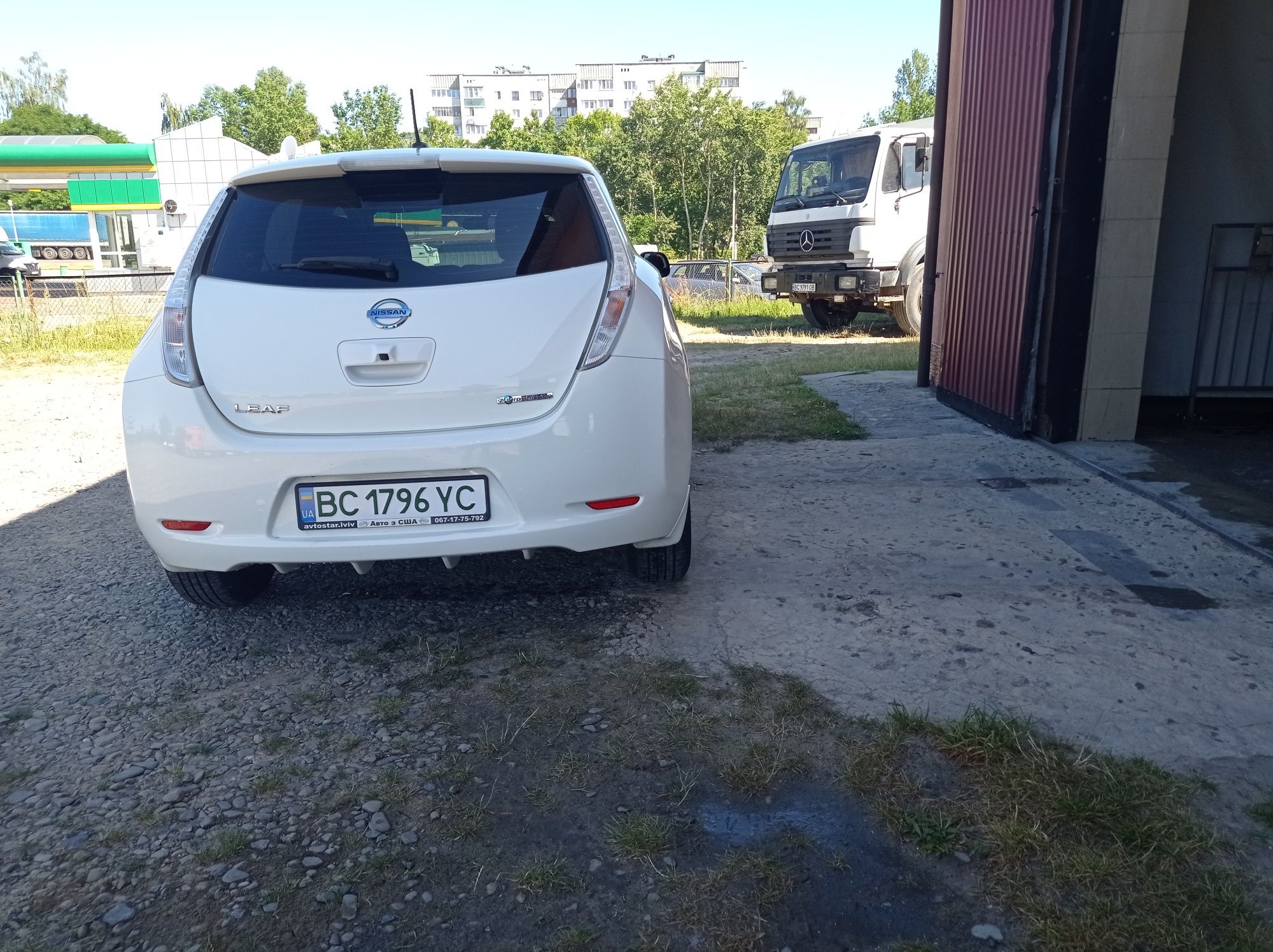 Продам Nissan leaf 30кв