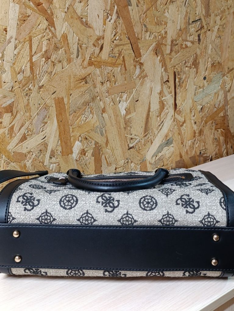 Guess сумка нова