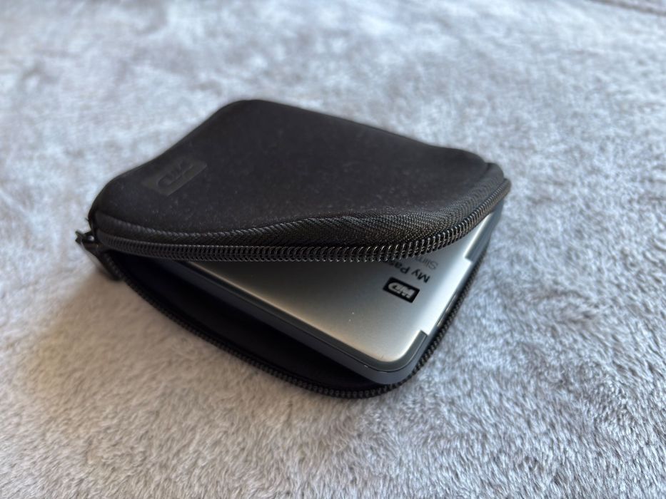 WD My Passport Slim 1TB USB 3.0 + oryginalne etui i kabel
