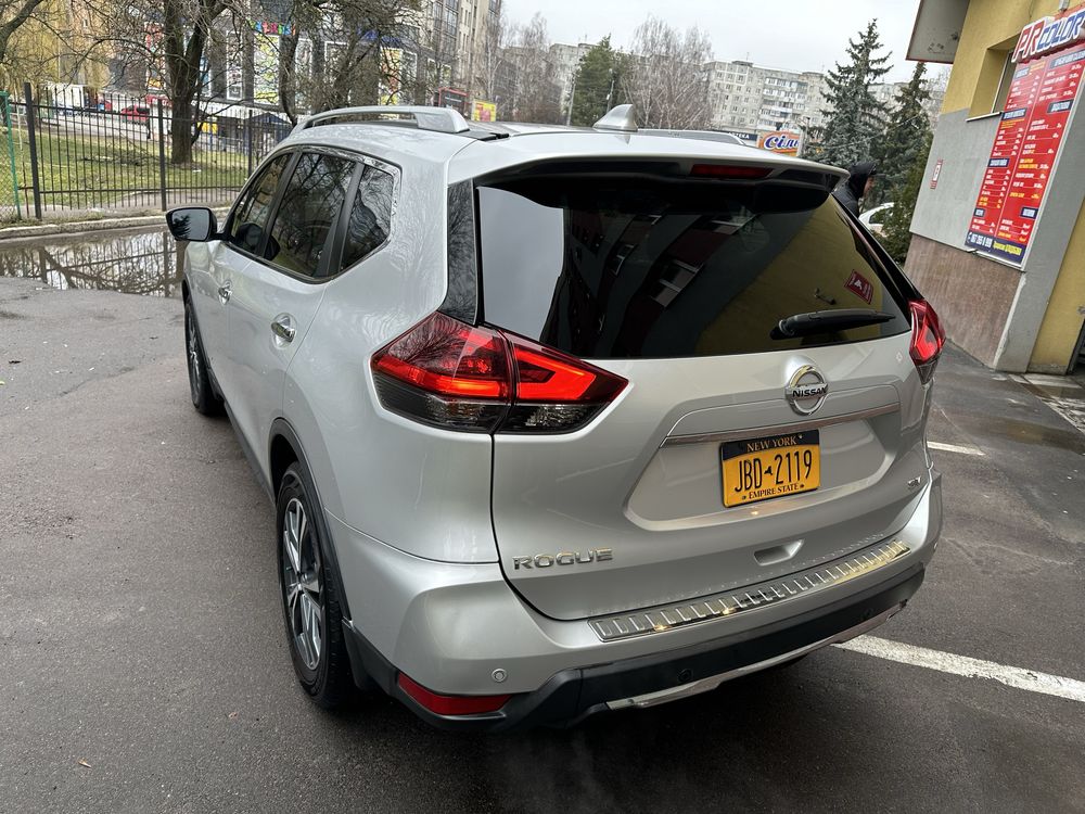 Продам Nissan Rogue 2019