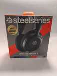 Słuchawki Steelseries.