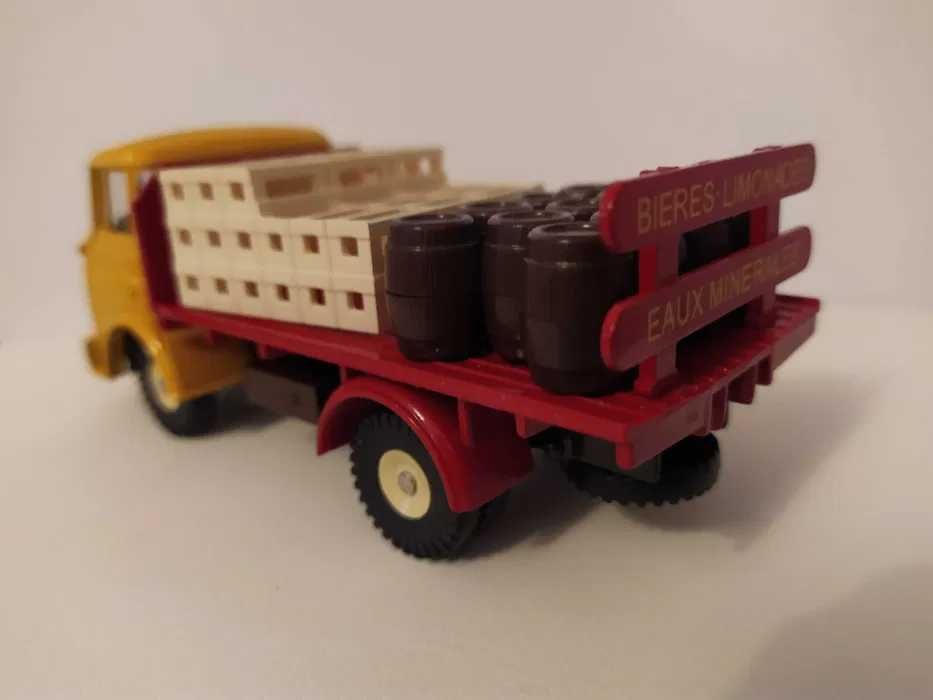 Dinky “Berliet Gak” – Distribuidor de Cerveja -2016 Box (Novo)