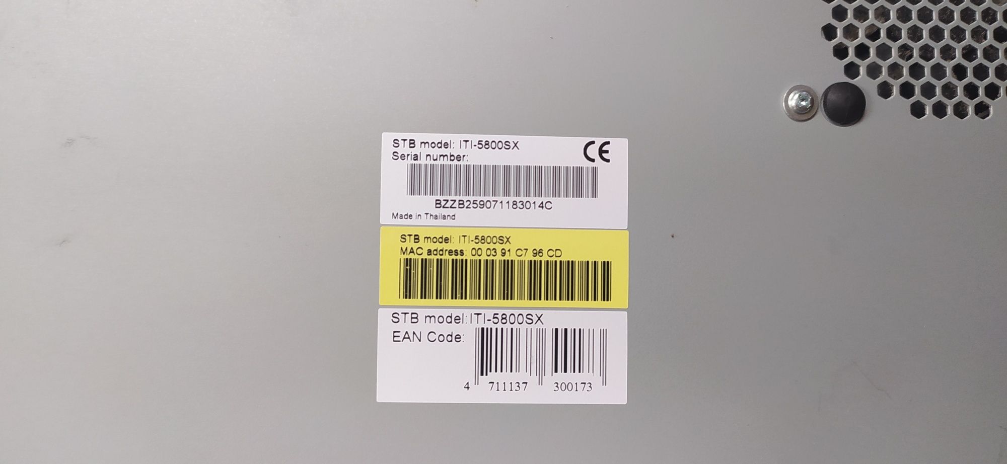 Dekoder nBox HDTV ITI-5800SX Enigma 250GB HDD