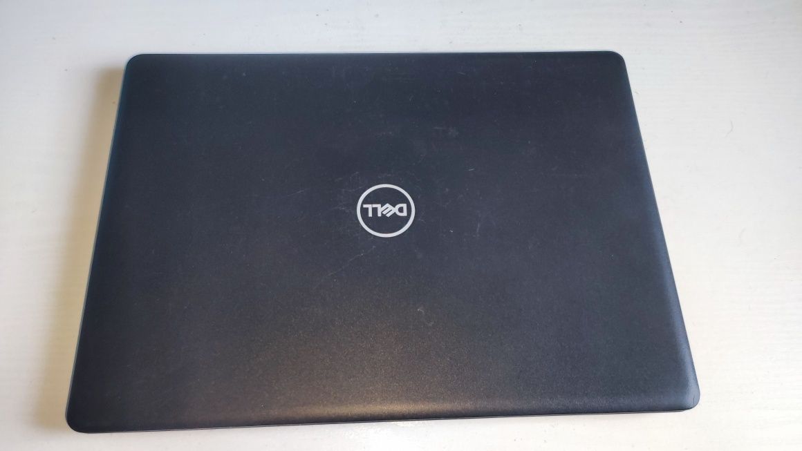 Ноутбук Dell Latitude 3490 / i5-8250U /8 gb / ssd 256 / video 1 gb