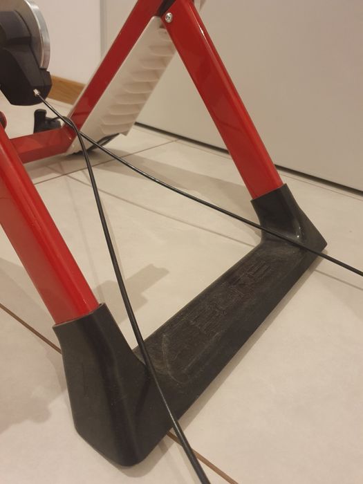 Trenażer rowerowy Elite NOVO Force Pack jak nowy