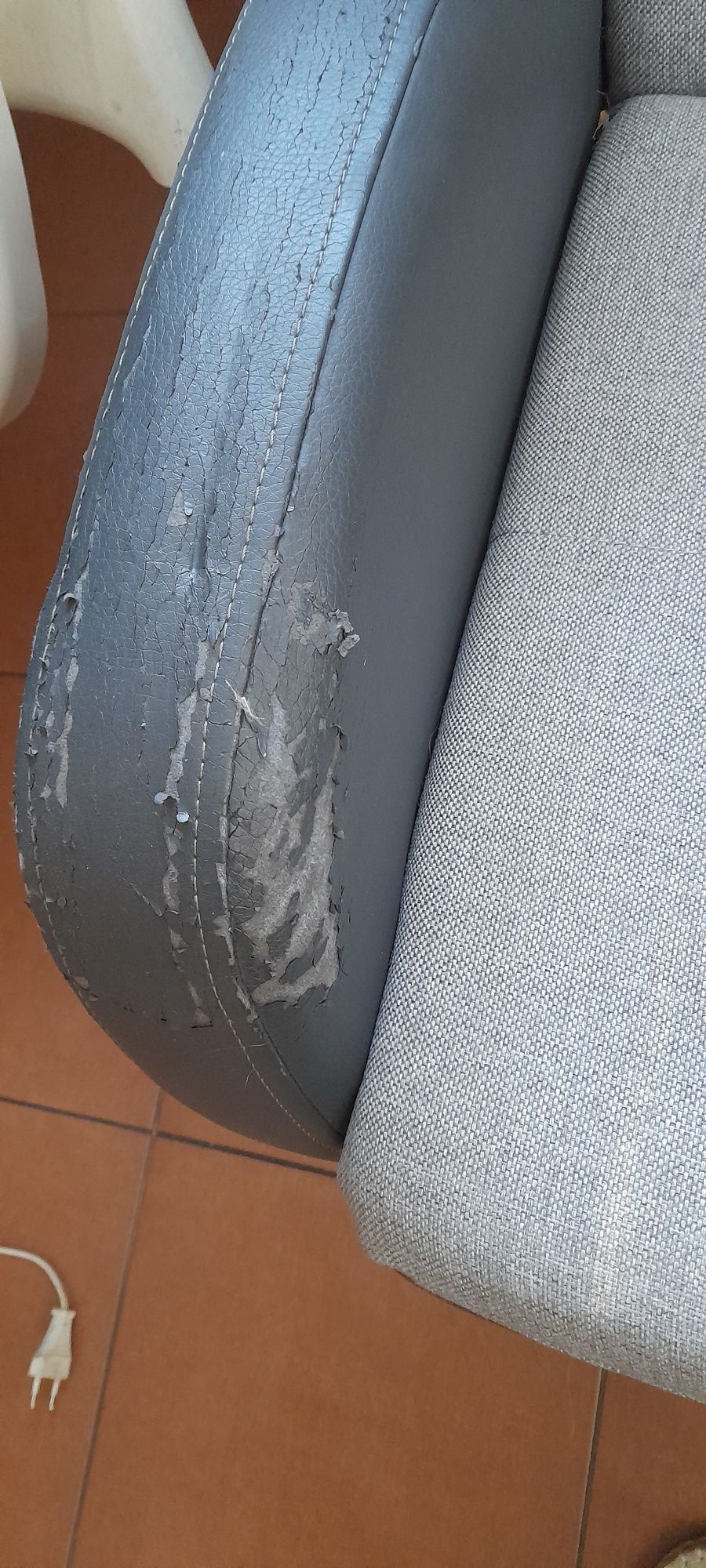 Fotel obrotowy boki do renowacji