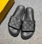 Louis Vuitton (Luij Vitton) kapcie