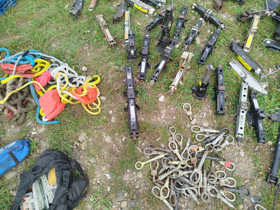 Домкрати оптом до авто