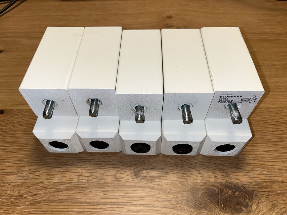 10 Pés IKEA Stubbarp brancos