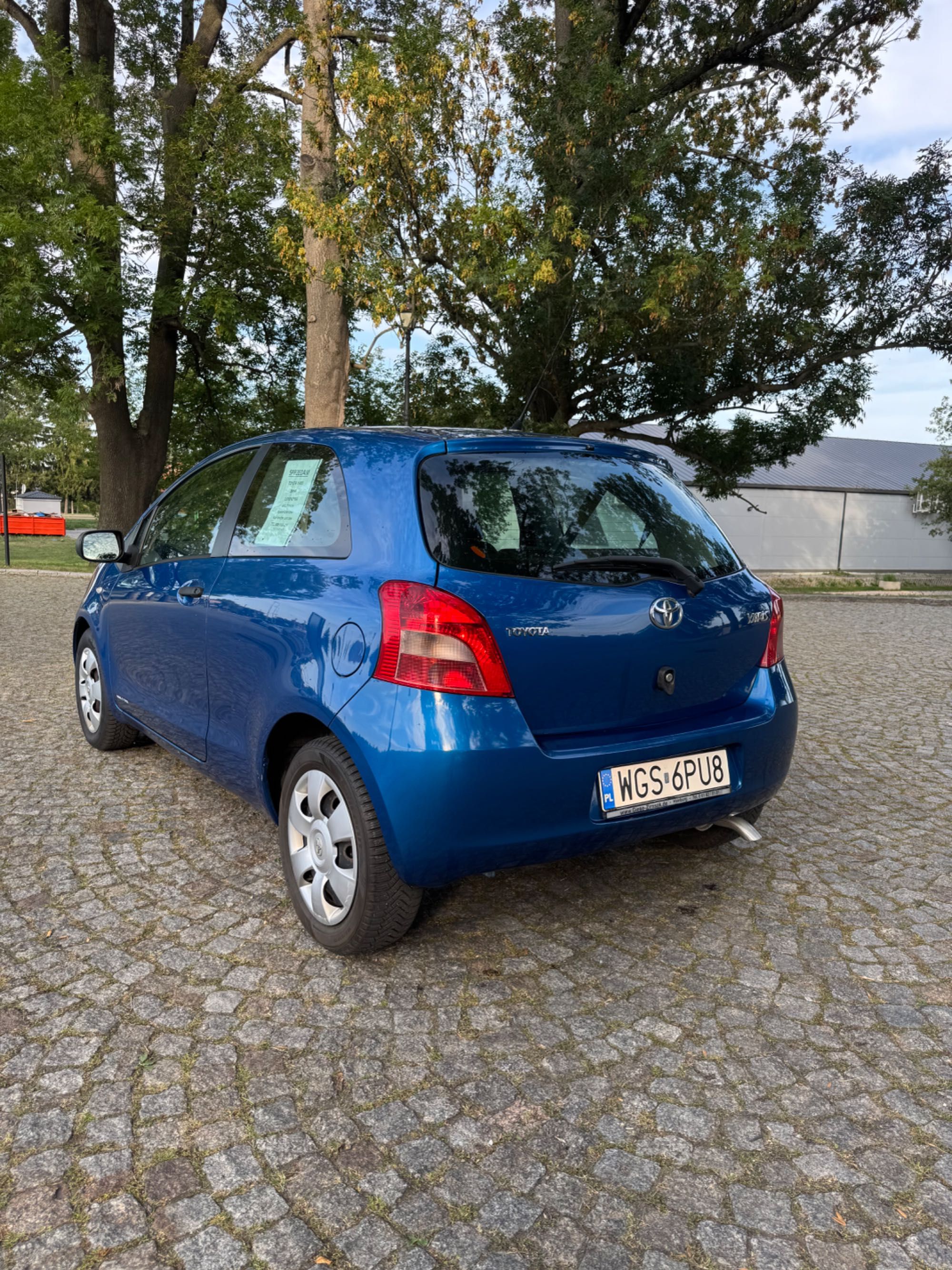 Toyota Yaris 1.0 benzyna bardzo dobry stan