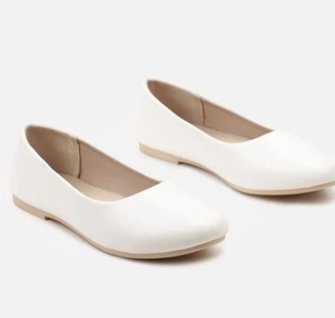 Балетки новые продам