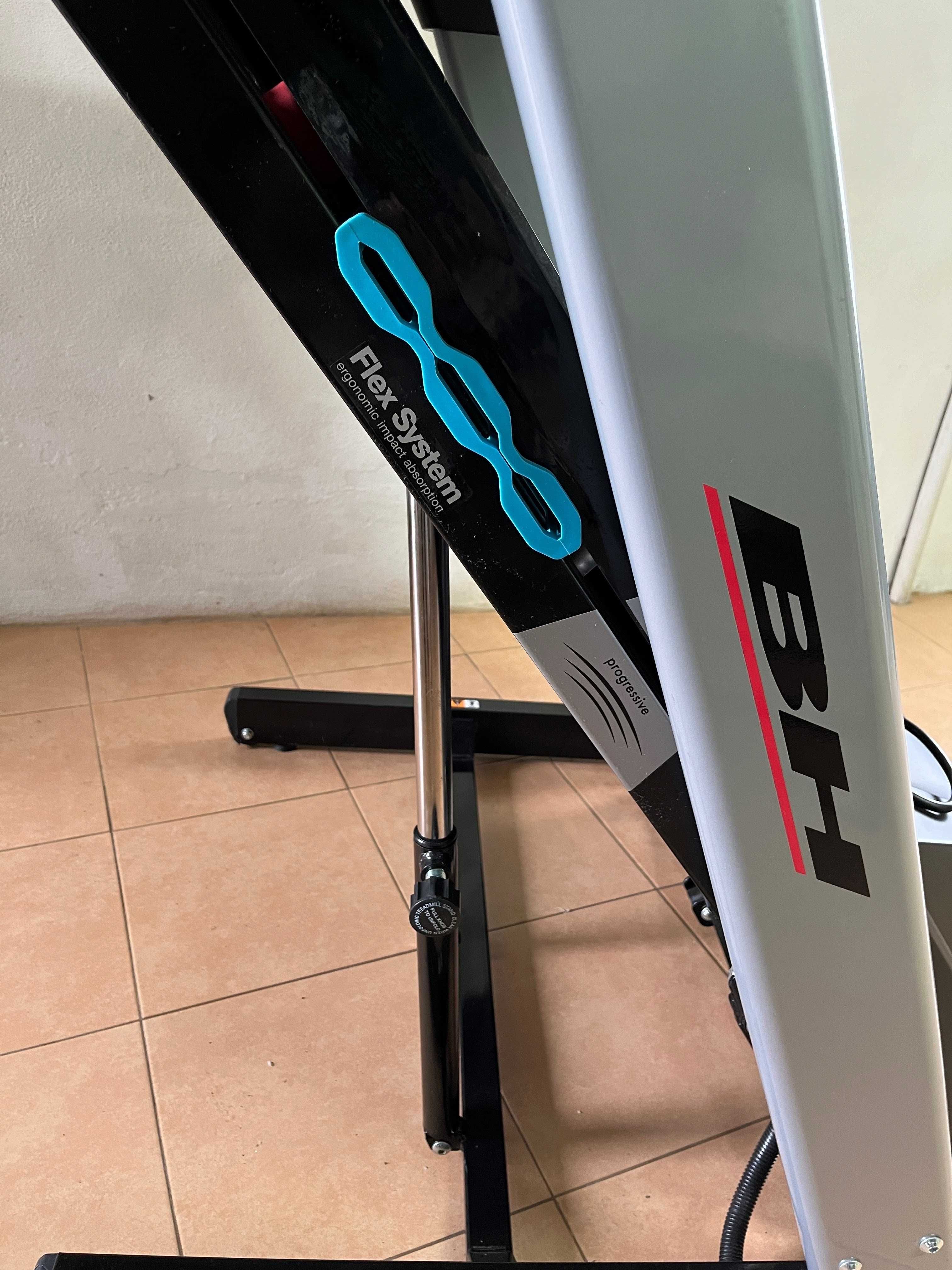 Passadeira de Corrida BH RC09 (G6180) – Excelente Estado!