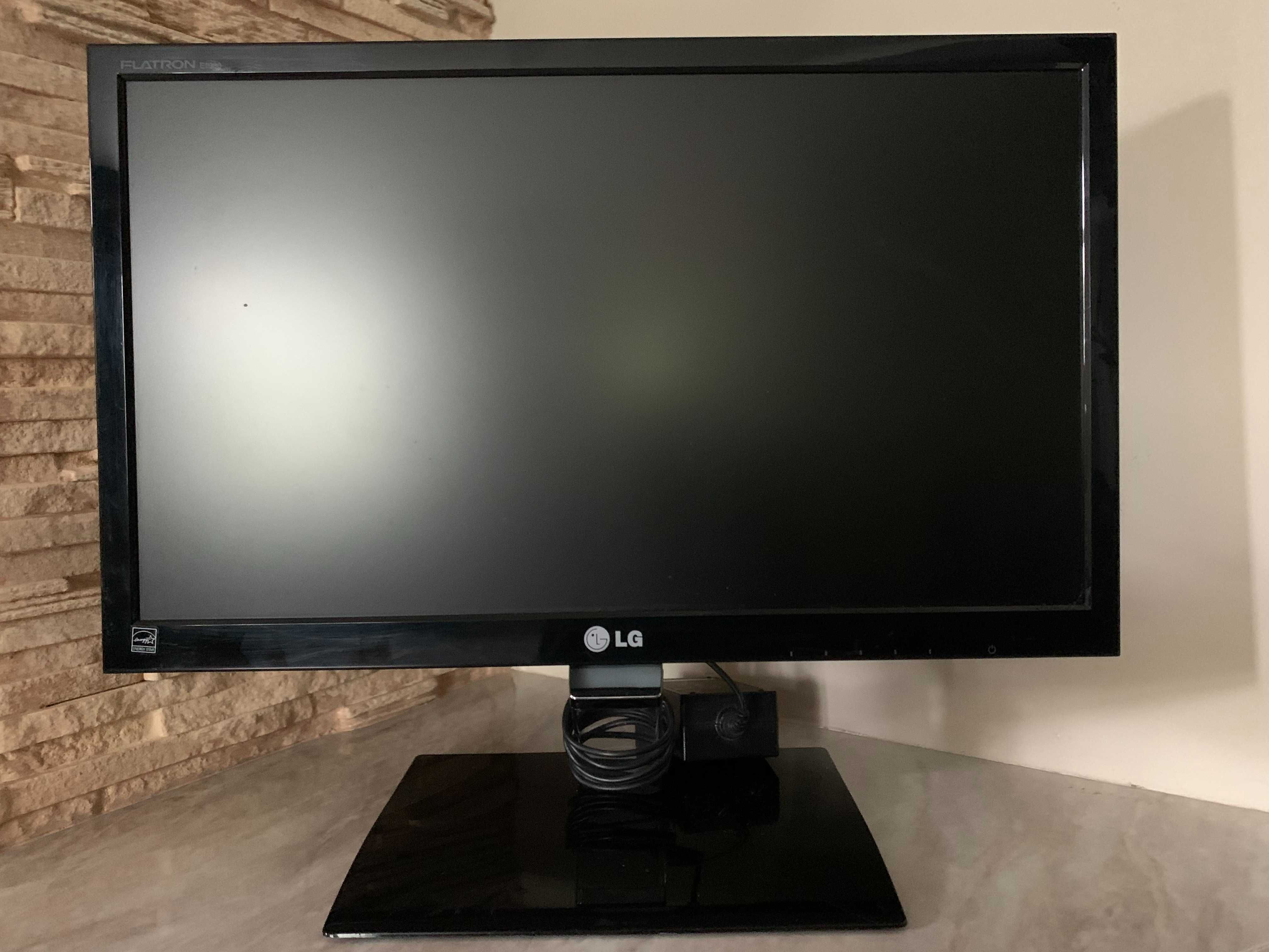 Монитор 19" LG Flatron 19", Samsung 19", Samsung 22"