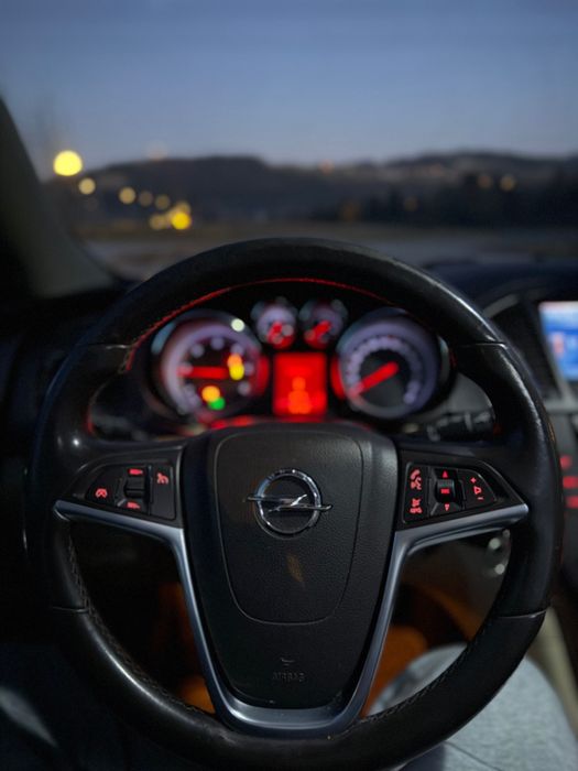 Opel Insignia, Sedan, super stan, bez wkładu finansowego