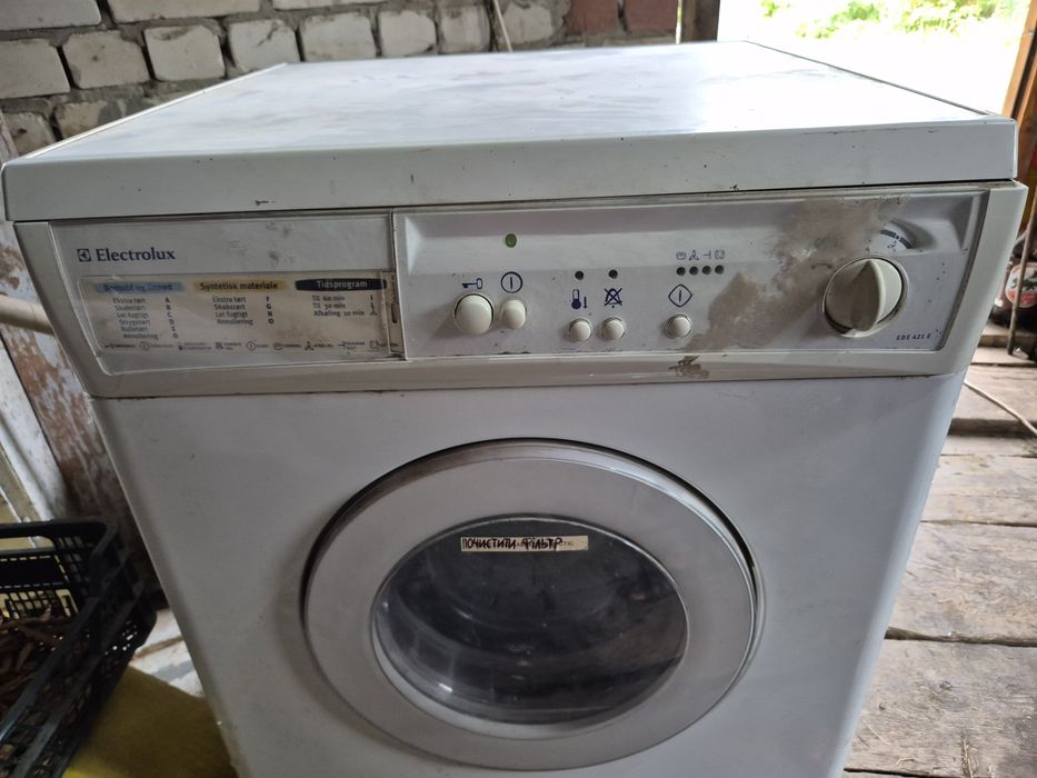 Сушильна машин Electrolux - ede 421 E