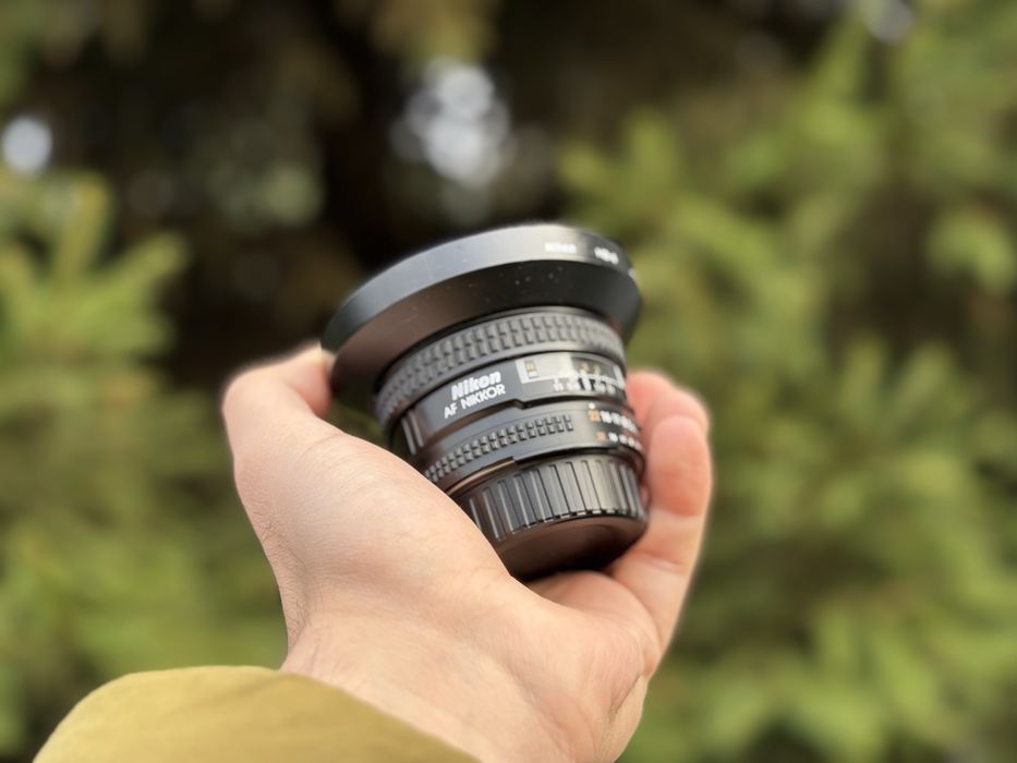Об'єктив Nikon AF Nikkor 20mm f/2.8D
