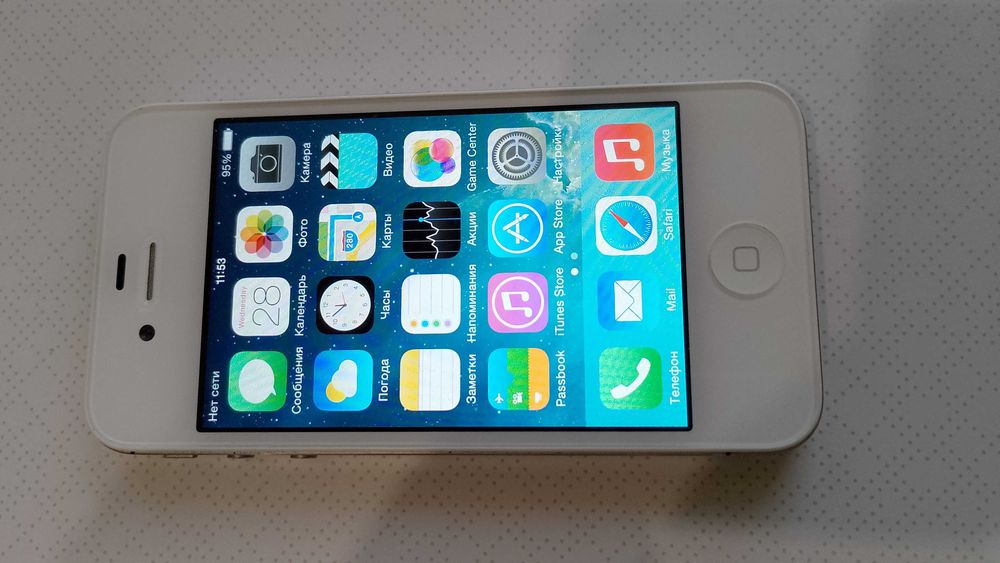 Смартфон Apple iPhone 4 8GB CDMA