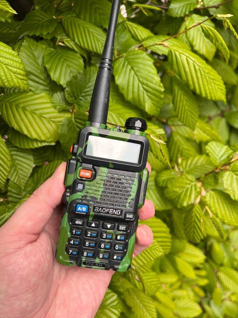 Рация Baofeng UV-5R Black + Гарнитура Baofeng c кнопкой РТТ