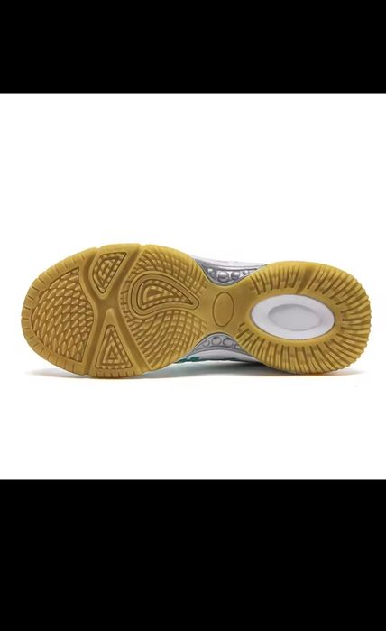 Волейбольні кросівки ASICS