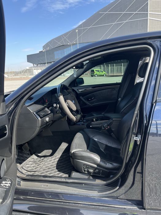 Продам Bmw 530xi ( можливий обмін )