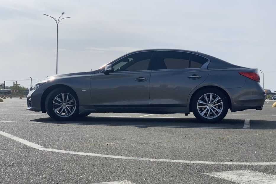 Продам Infiniti Q50 2016 3 літра бензин