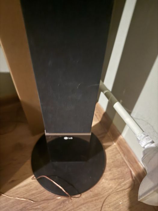 Kino domowe Zestaw głośników LG 5.1 DVD