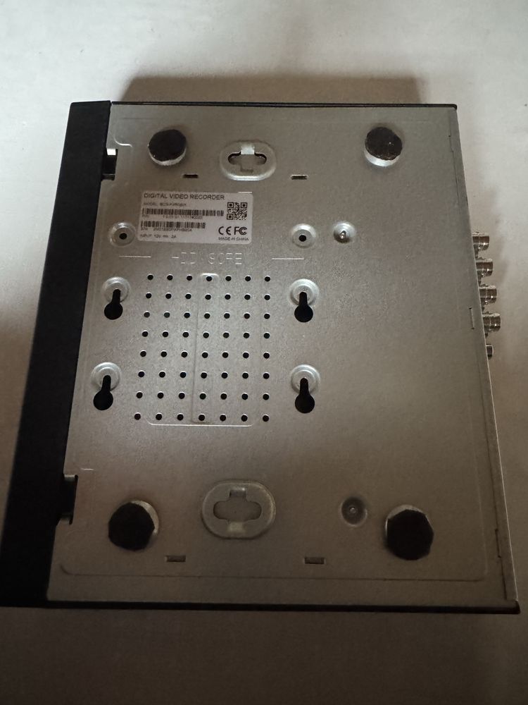 Rejestrator do kamer BCS-XVR0801 nowy