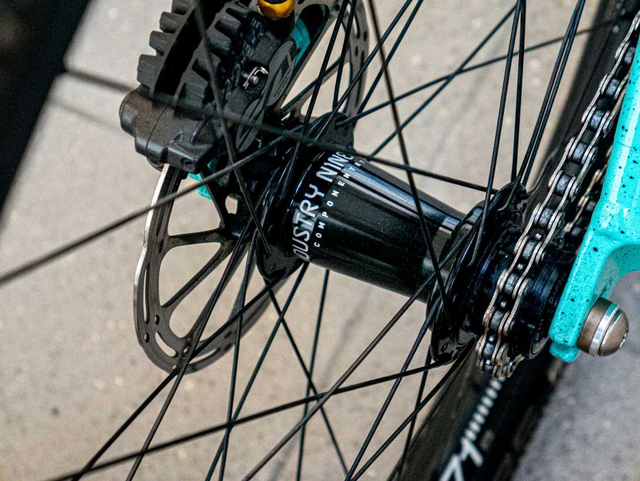 Rower Dirt NS Bikes Decade v2 | I9 Hydra | Pike DJ | Title | Chromag |