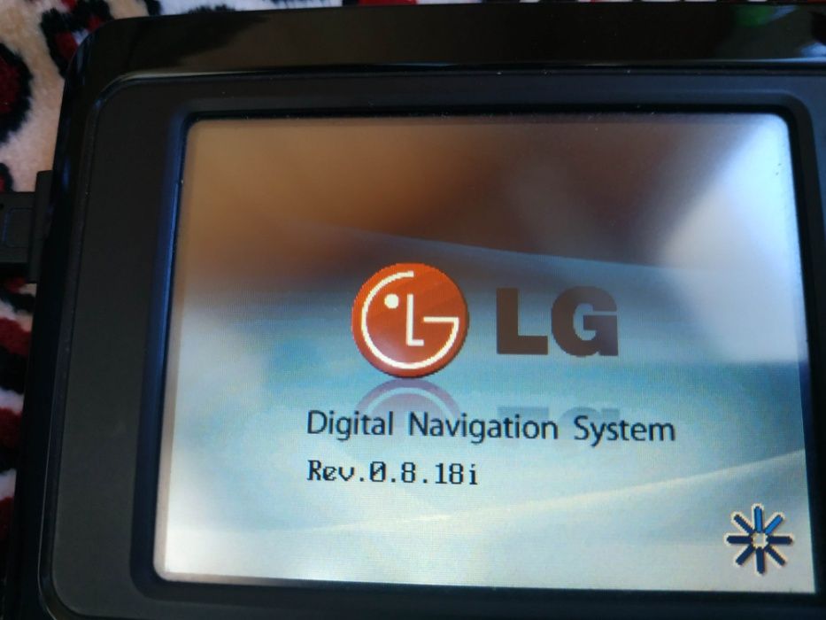 GPS навигатор LG LN550