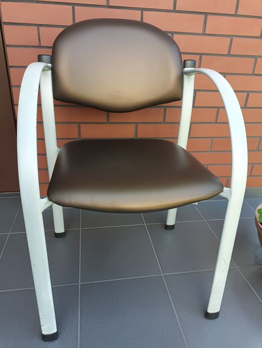 4 skórzane krzesła