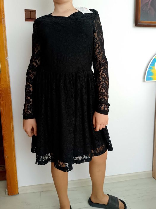 Nowa z metką sukienka damska koronkowa M