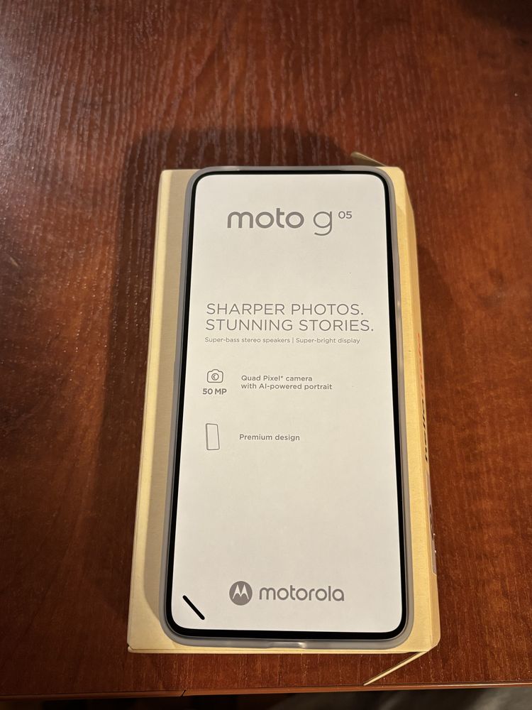 Motorola G05 forest green