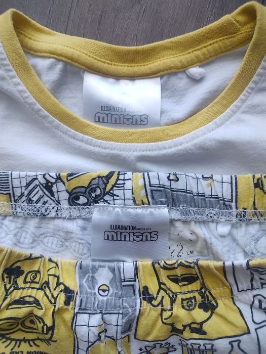 Piżama chłopięca Minionki r.122 Sinsay